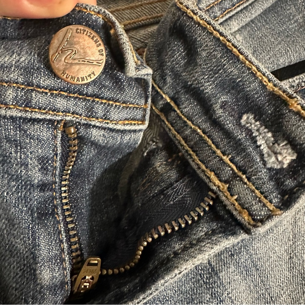 Citizens Of Humanity Light Blue Straight Leg Jeans - Picture 4 of 8